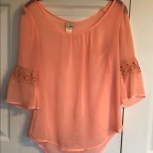 Daytrip 3/4 length sleeve blouse